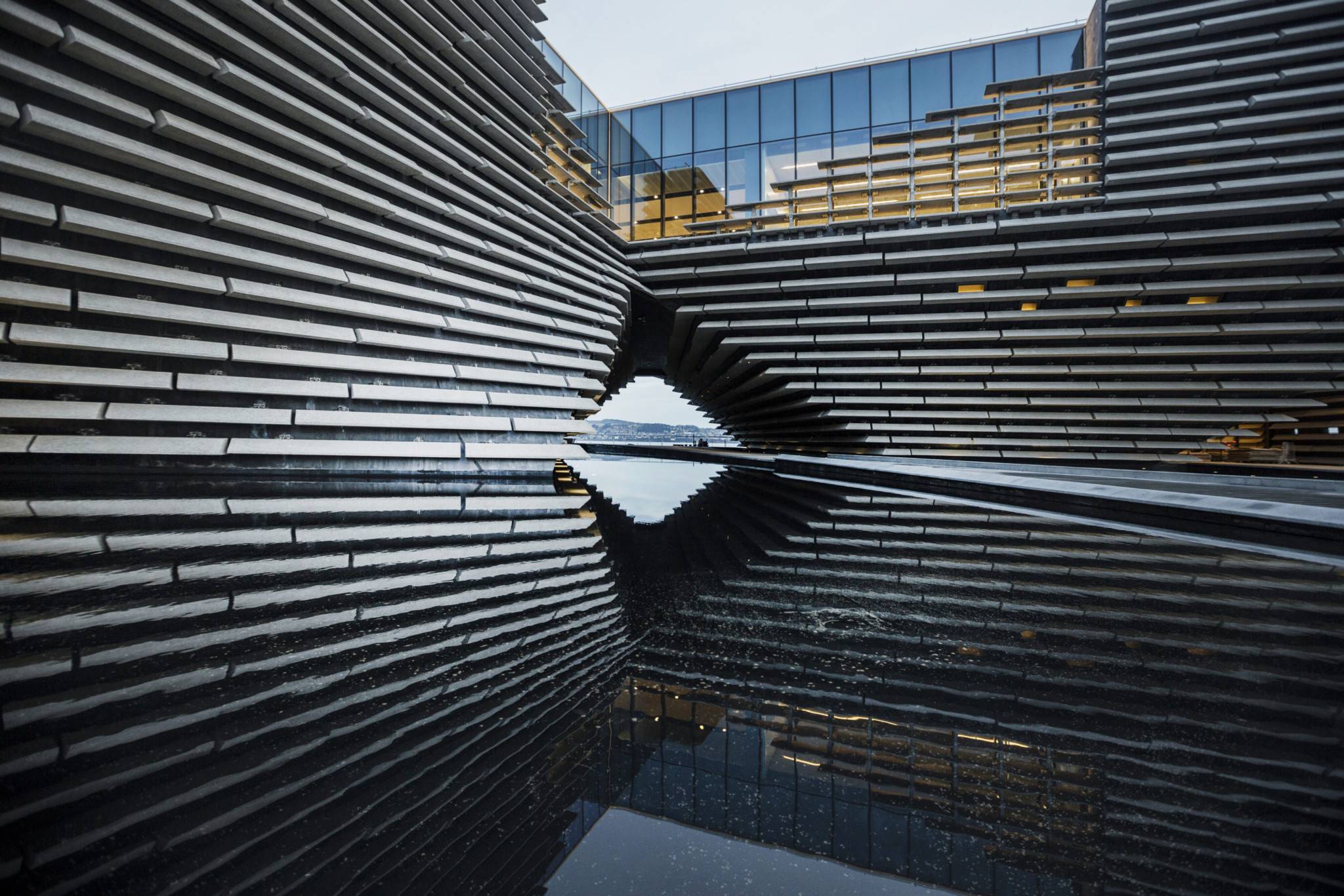 V_A-Dundee-Dec-2017-images3-scaled-1.jpeg