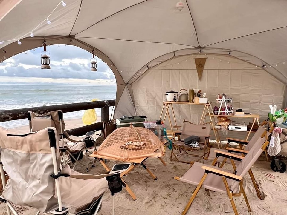 Pueh Karomboi Beachstay Sematan