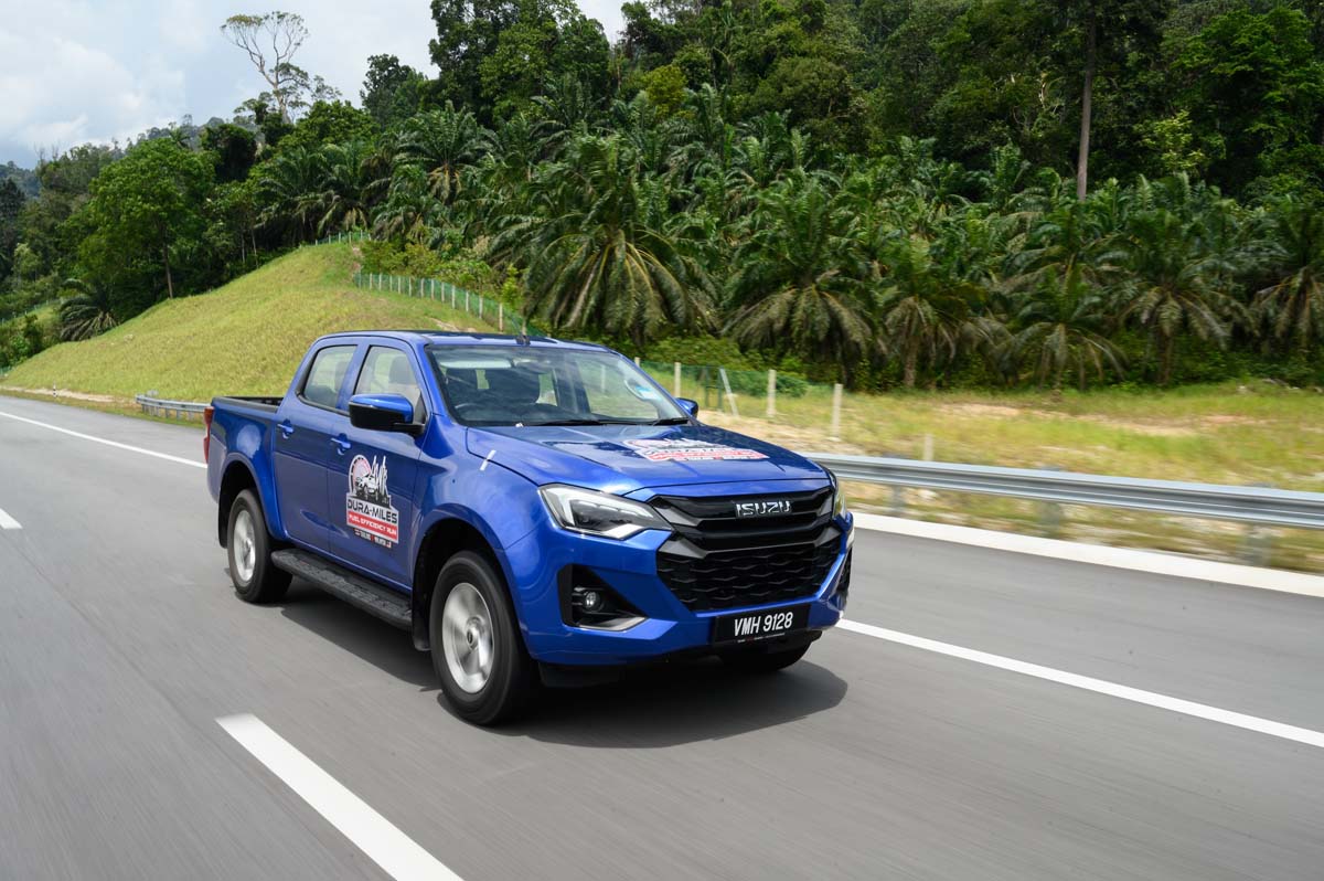 Isuzu D-MAX 挑战一箱燃油行驶2000公里、创下全新马来西亚大全记录