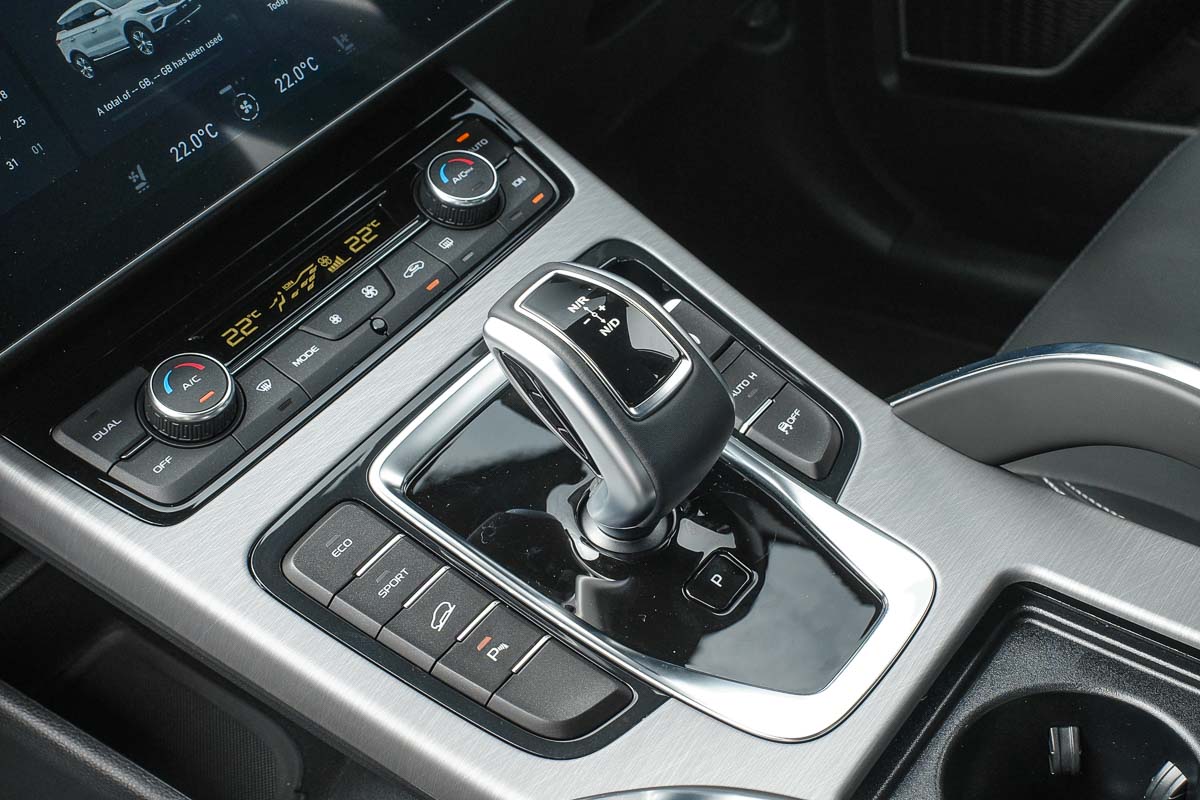 Proton-X70-9.jpg
