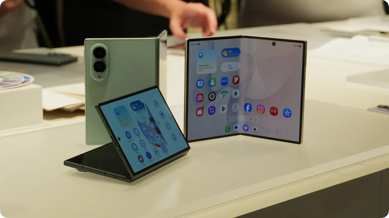Caviar 为 Galaxy Z Fold 8 系列推出《教父》等电影主题定制版