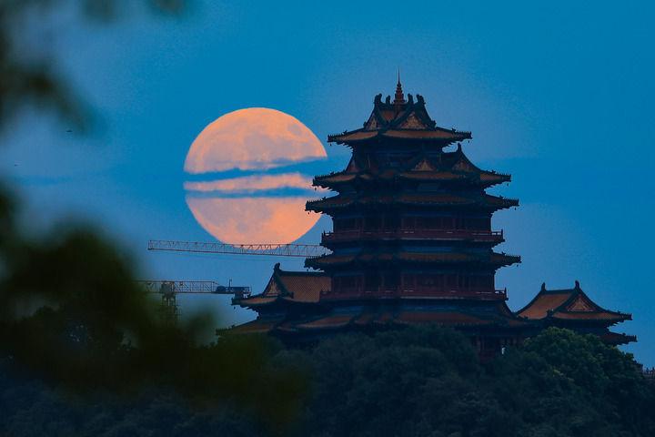 今年中秋，最佳赏月时间是什么时候？（不是“十五”“十六”）